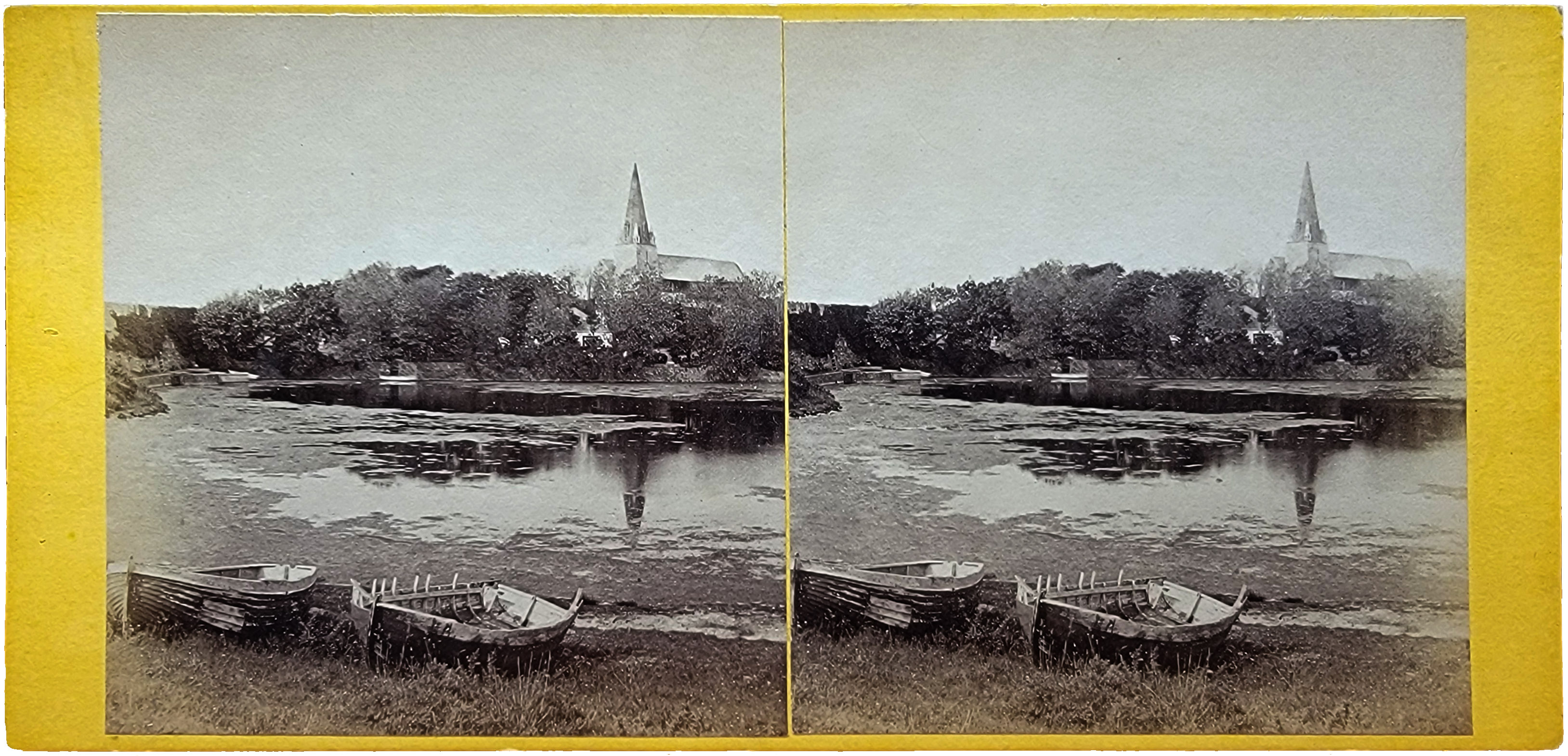 Example of a stereograph card with paired images.